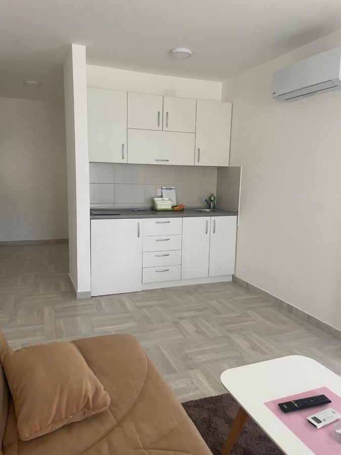 Luna Apartment *