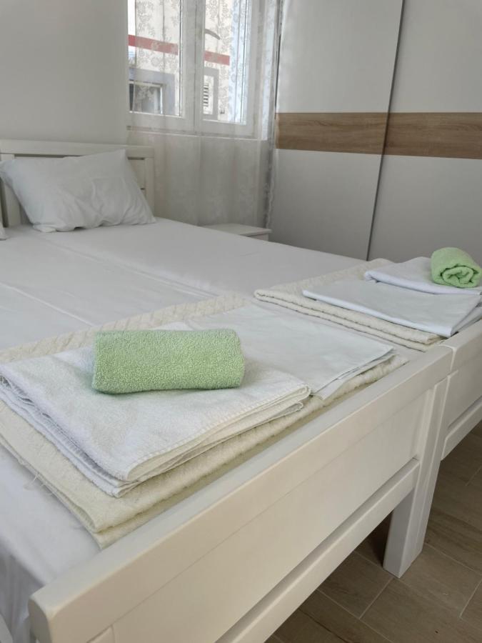 Luna Apartment *